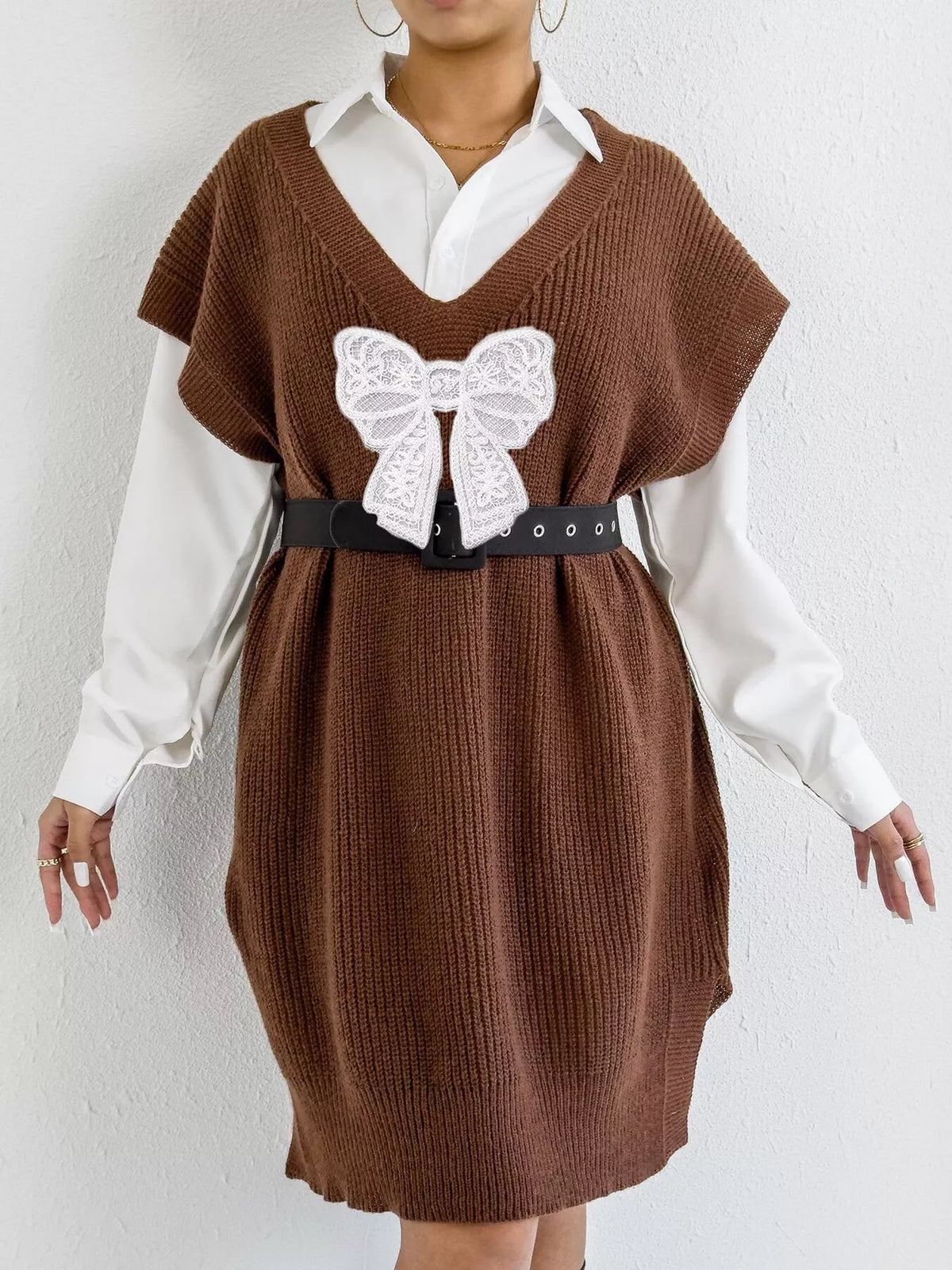 Embroidered Bow V-Neck Sweater Vest - Lilixa.store