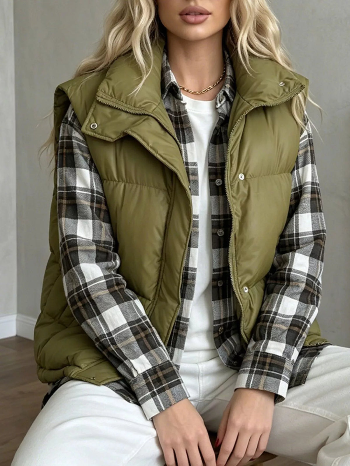 Snap-Button Placket Quilted Puffer Vest Coat in Yellow-Green