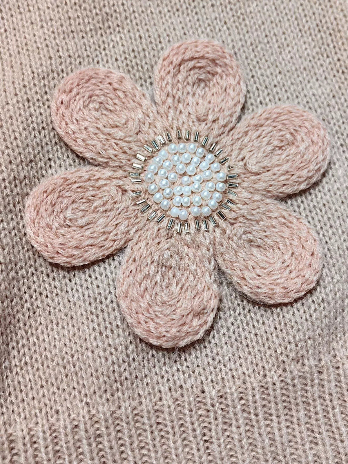 Flower Contrast Trim Dropped Shoulder Sweater - Lilixa.store