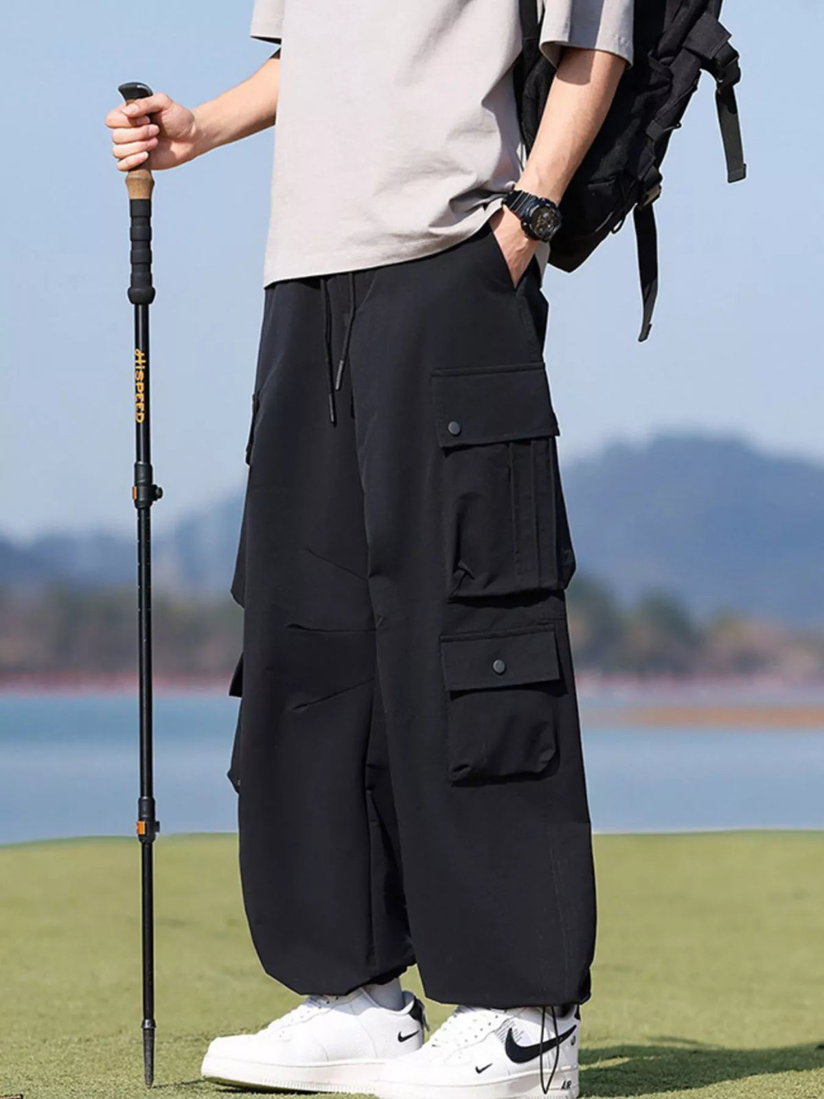 Men's Plus Size Loose Fit Multi-Pocket Cargo Pants in Black
