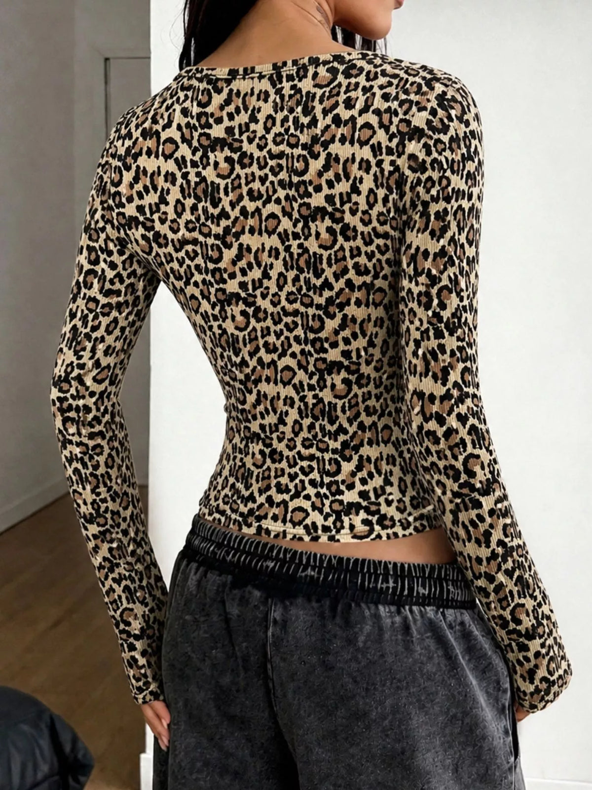 Leopard Long Sleeve Slim Fit T-Shirt - Lilixa.store
