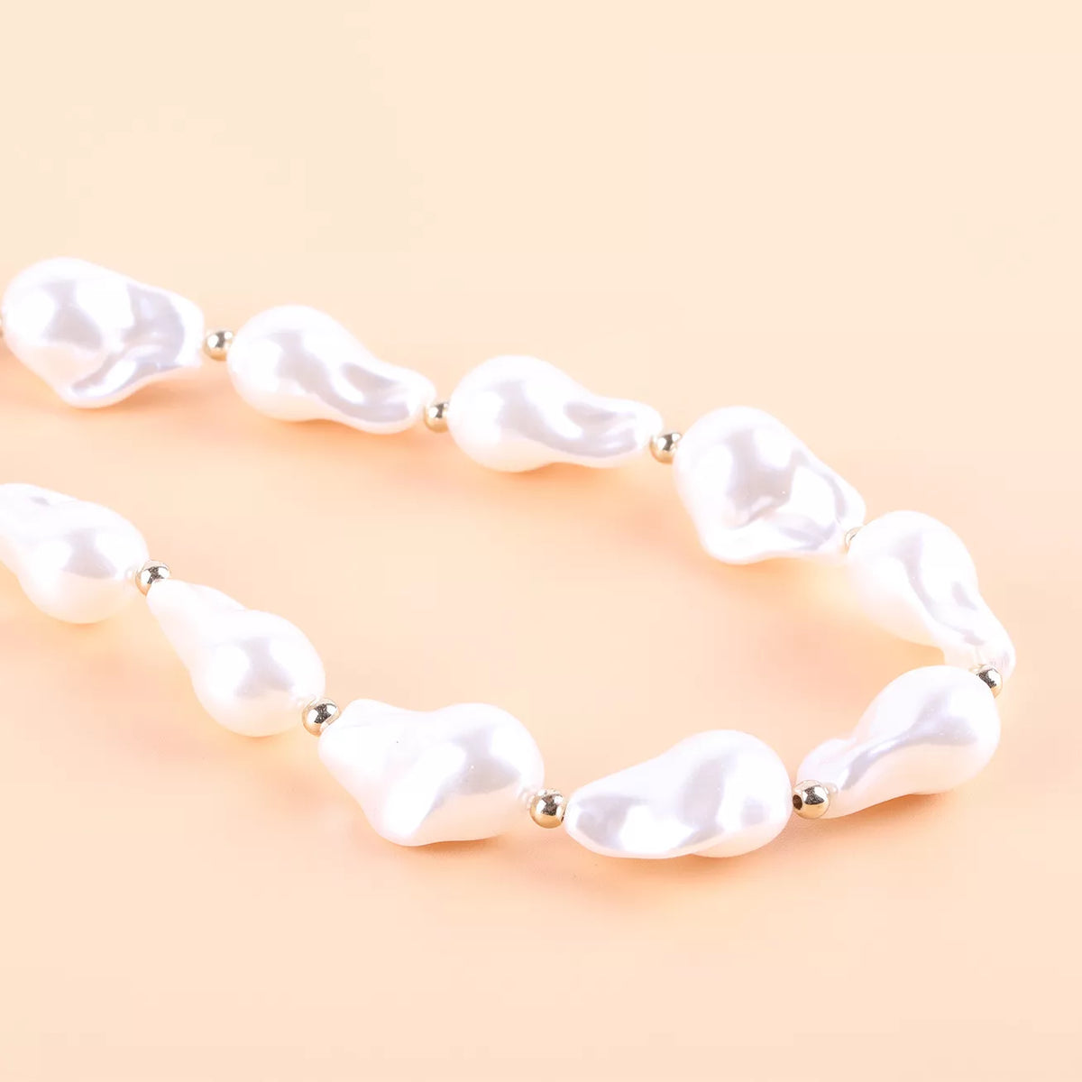 Synthetic Pearl Necklace with Toggle Clasp - Lilixa.store