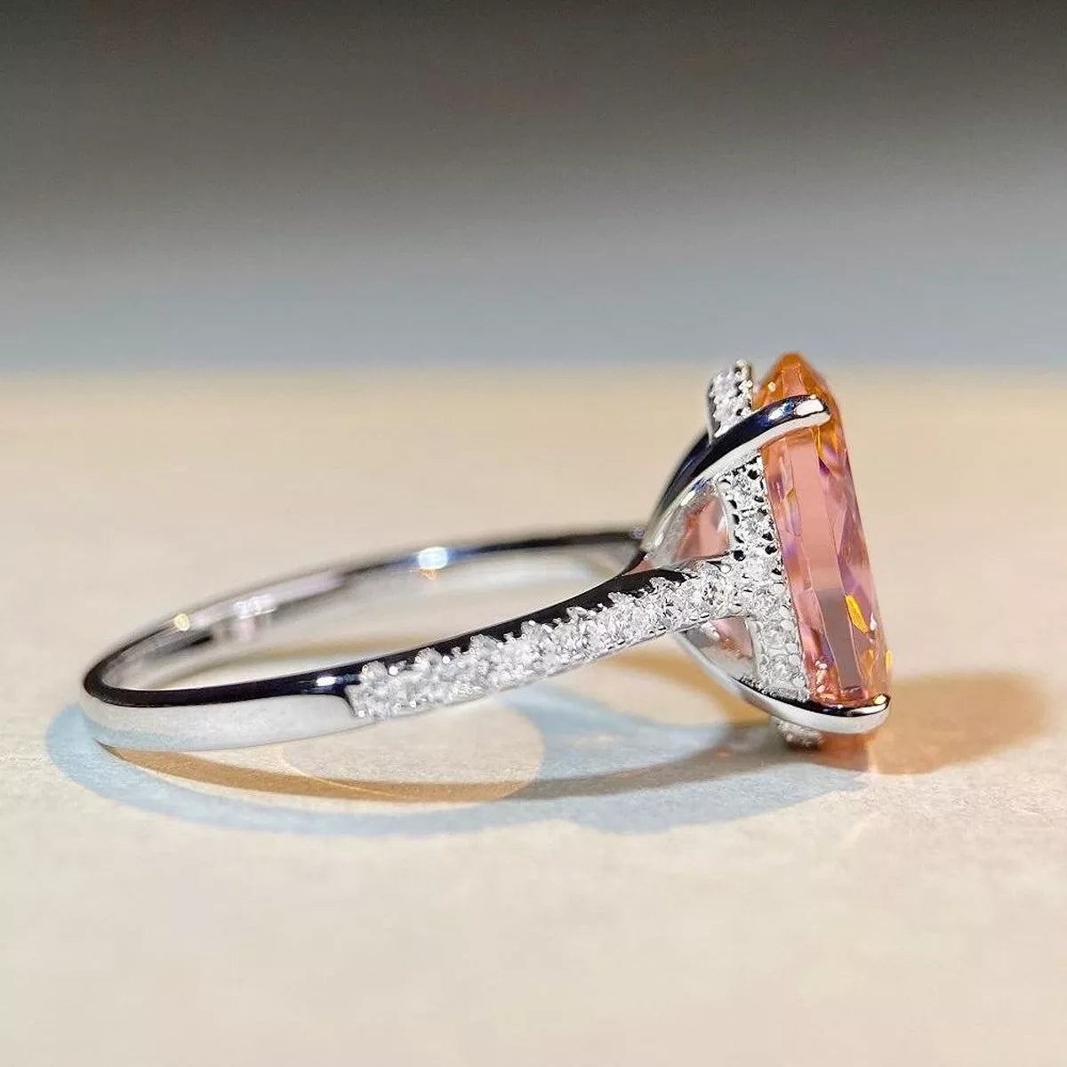 925 Sterling Silver Zircon Oval Ring