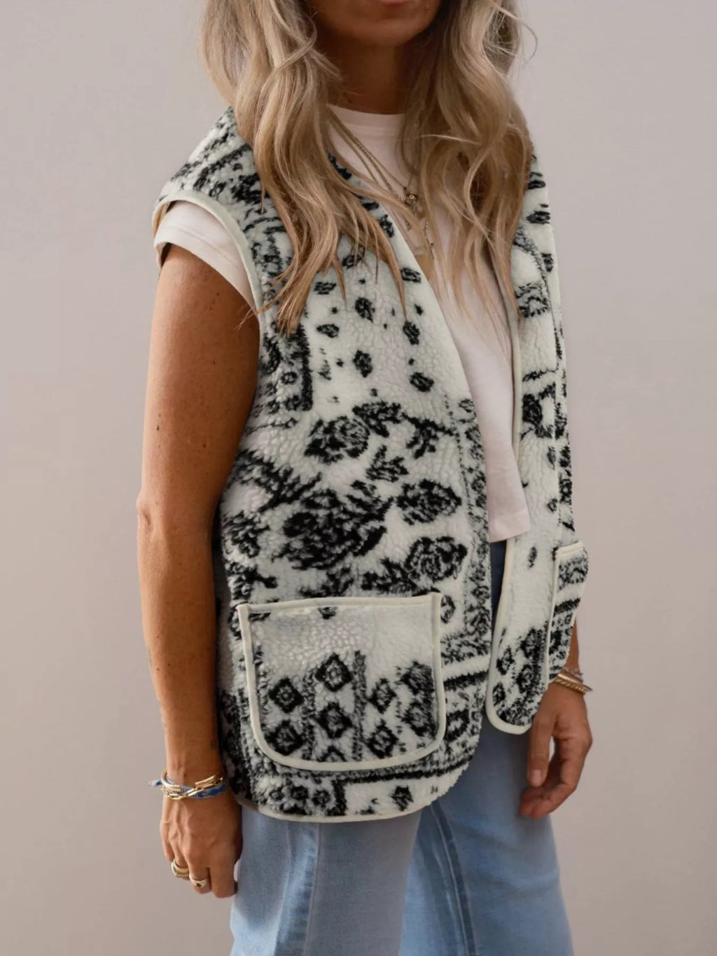 Sherpa Paisley Print Pocketed Western Fashion Vest Jacket - Lilixa.store