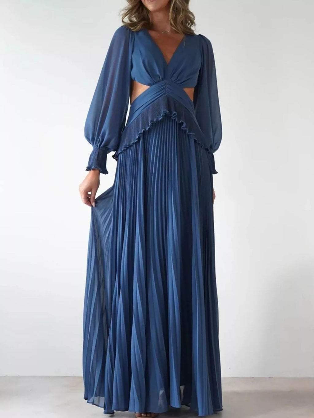 Backless Pleated Long Sleeve Maxi Dress - Lilixa.store