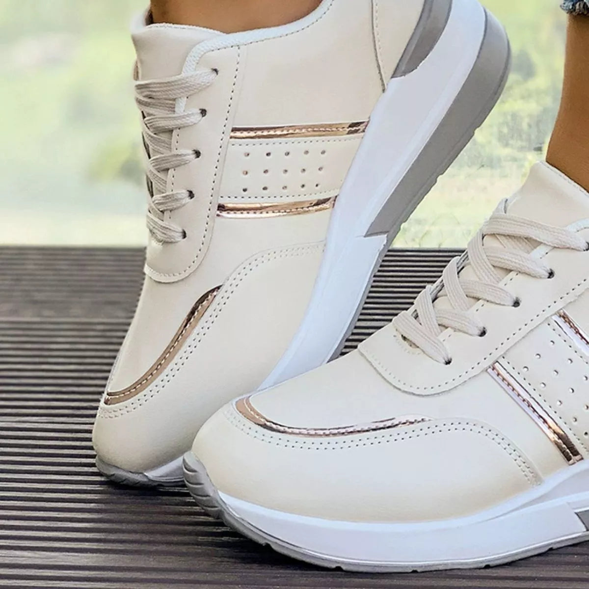 Round Toe Lace Up Sneakers - Lilixa.store
