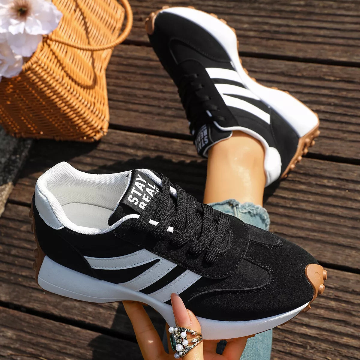 Round Toe Lace Up Sneakers - Lilixa.store