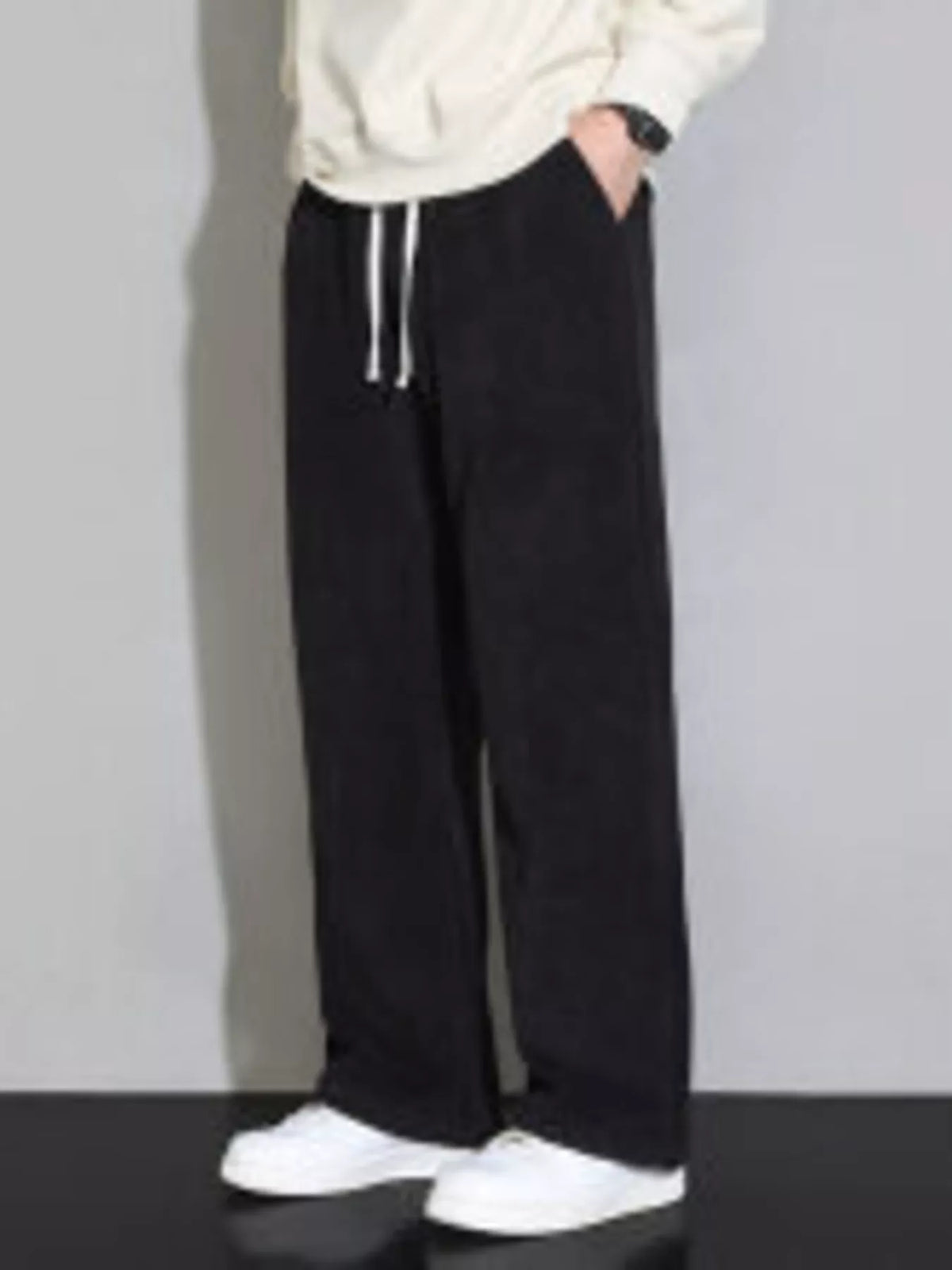 Men's Plus Size Relaxed Fit Drawstring Pants in Black