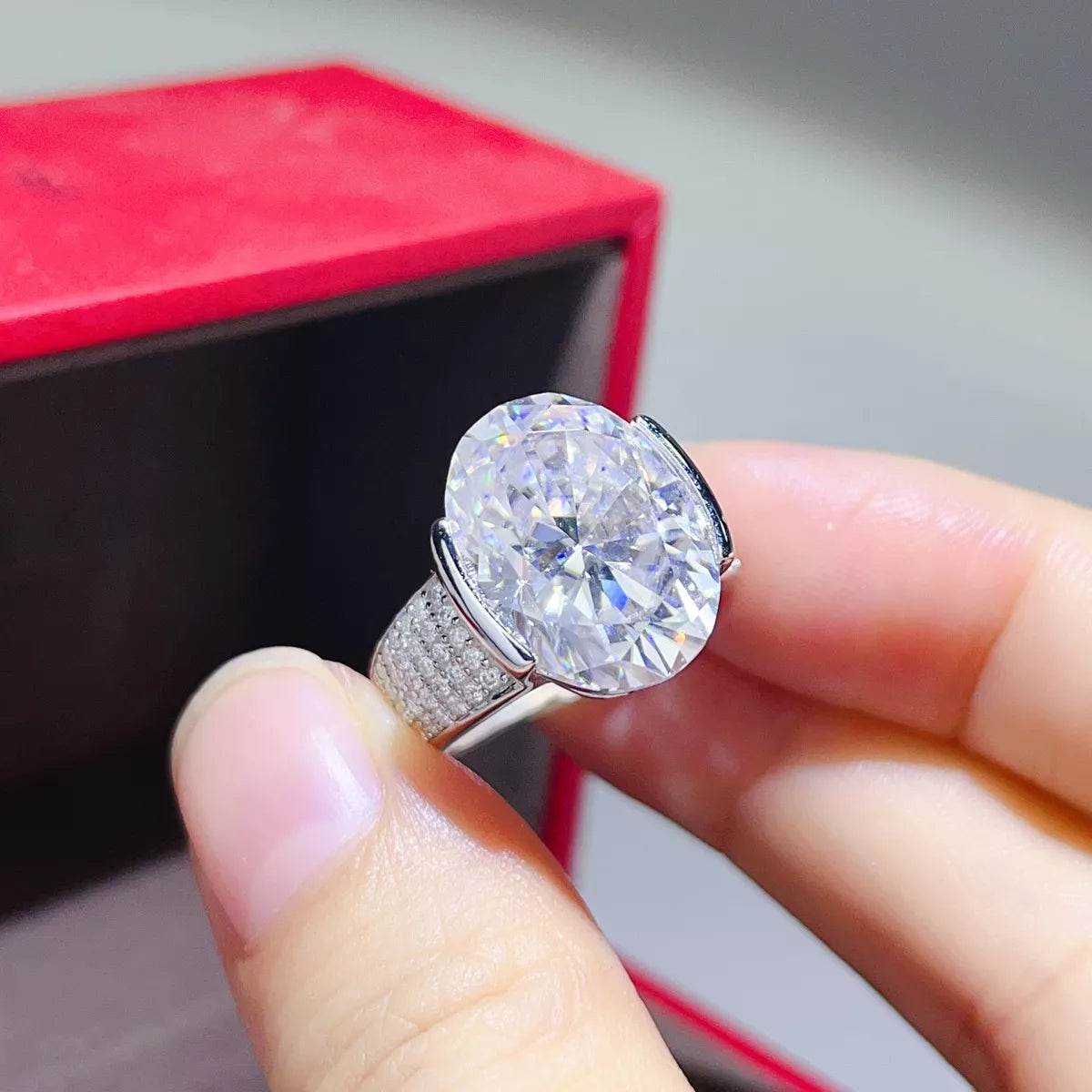 10 Carat Moissanite 925 Sterling Silver Oval Cut Ring - Lilixa.store