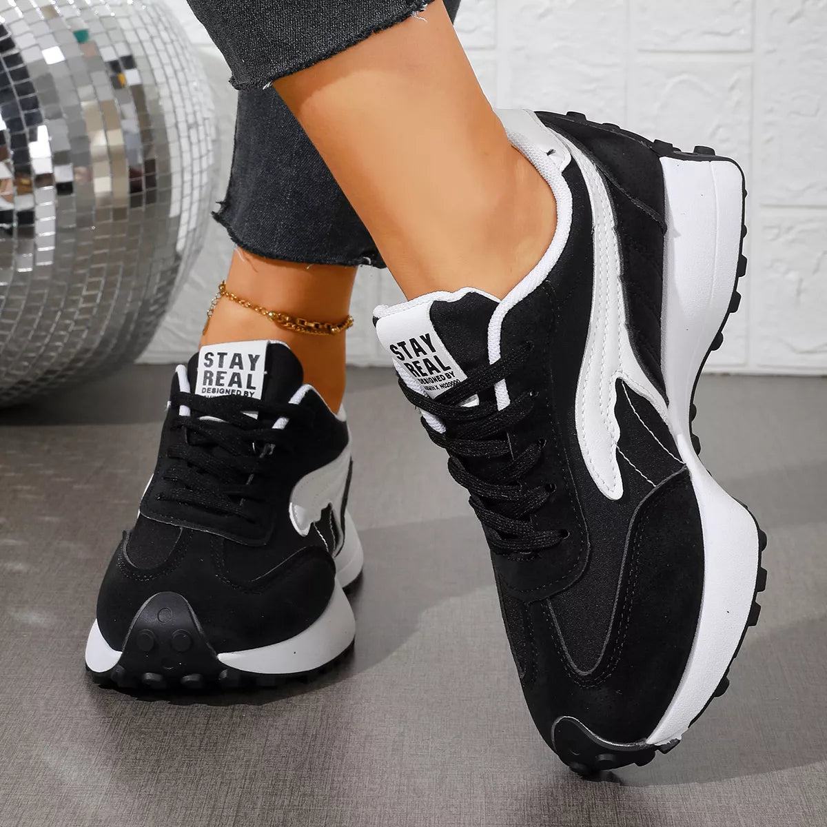 Round Toe Lace Up Sneakers