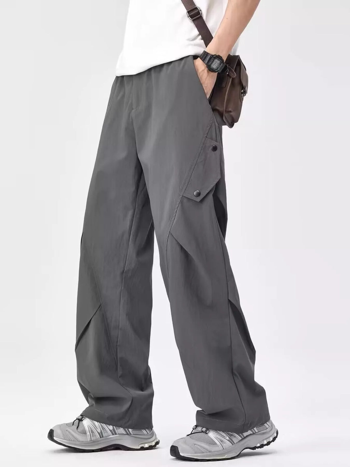 Men's Plus Size Loose Fit Cargo Pants in Grey