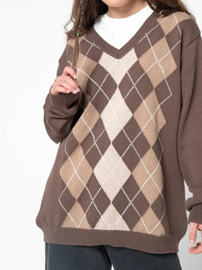 Geometric V-Neck Long Sleeve Sweater in Mocha