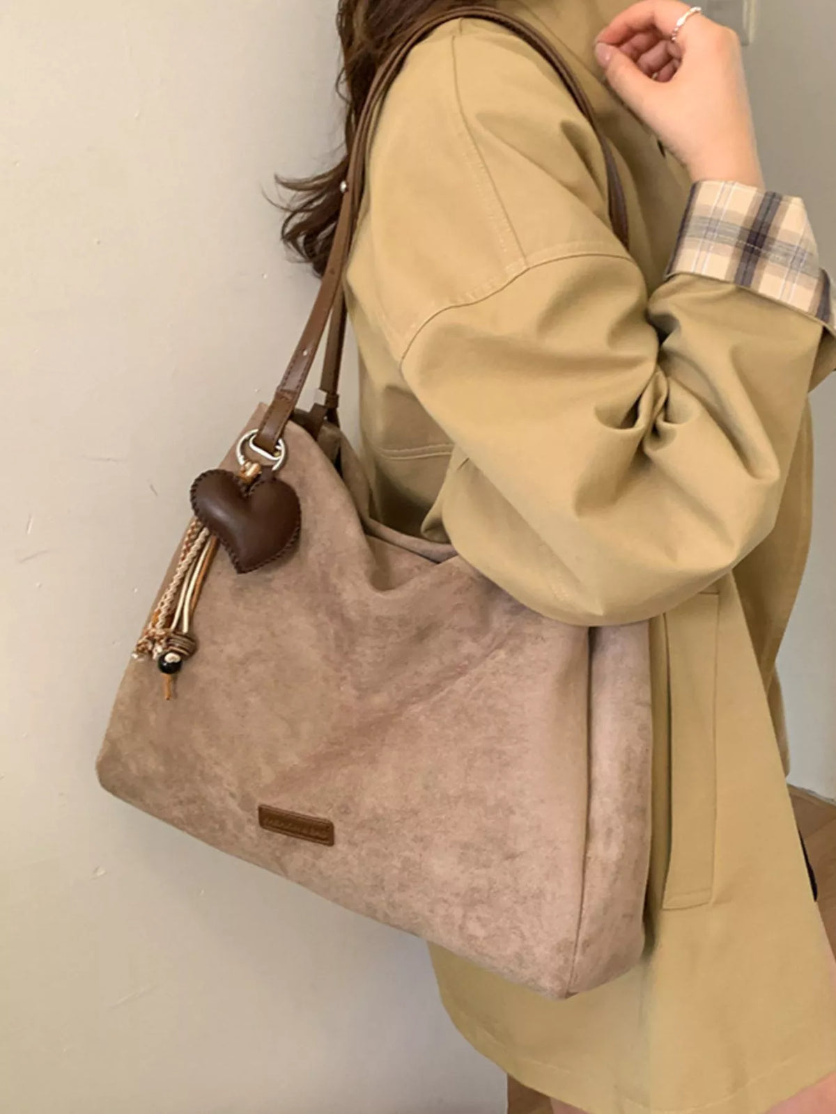 Decorative Tassel Charm Shoulder Bag - Lilixa.store