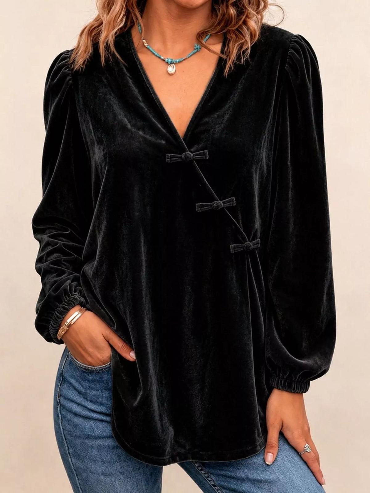 Chinese-Style Knot Buttons Velvet Blouse - Lilixa.store