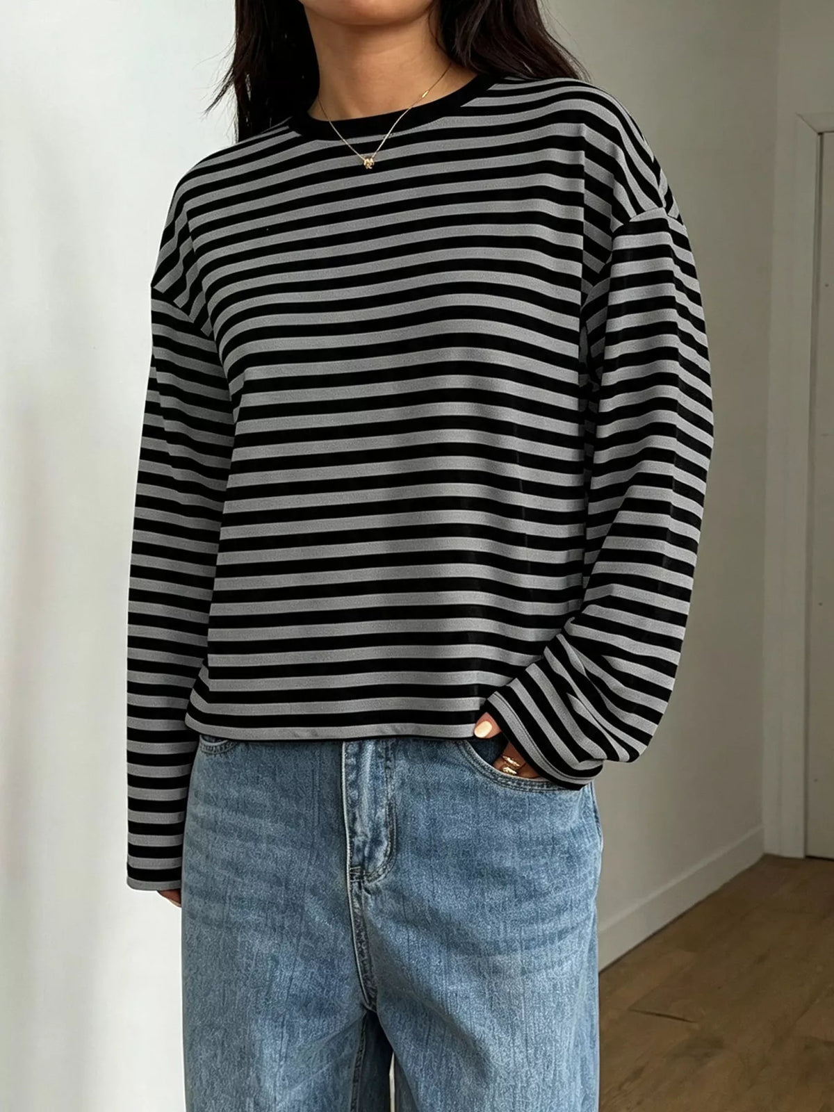 Full Size Casual Long-Sleeve Striped Crew Neck T-Shirt Plus Size in Black