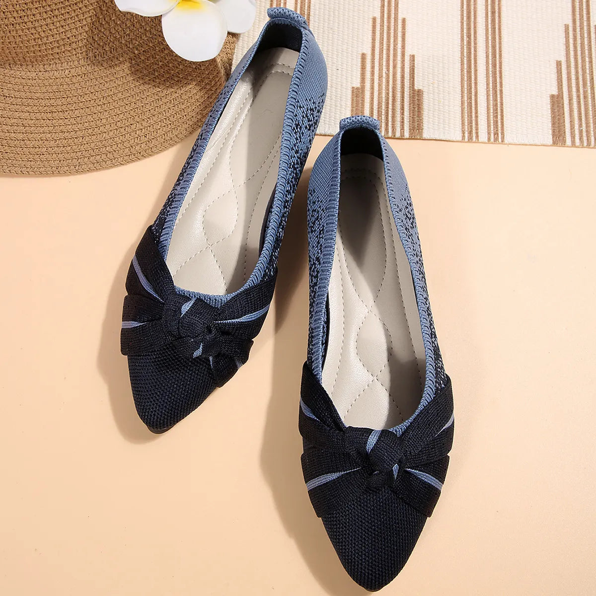 Contrast Point Toe Flats Slip-Ons in Dark Navy