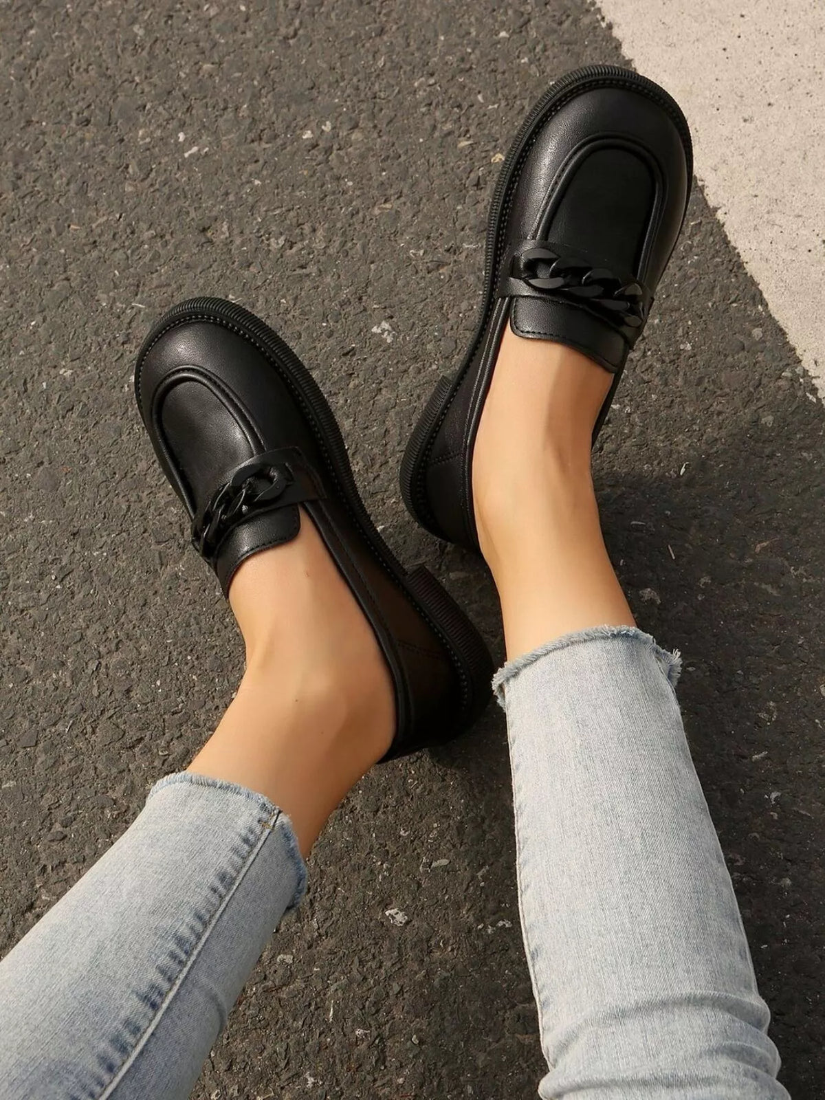 Round Toe Flats Loafers in Black, view 2