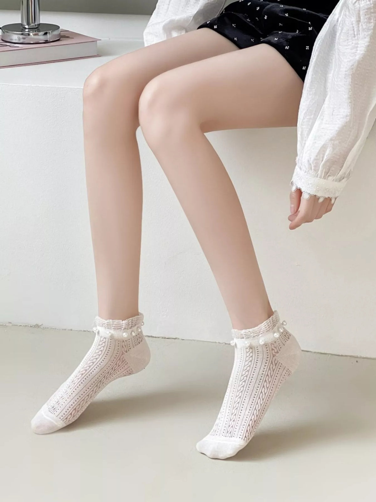 Lace Ankle Socks in White