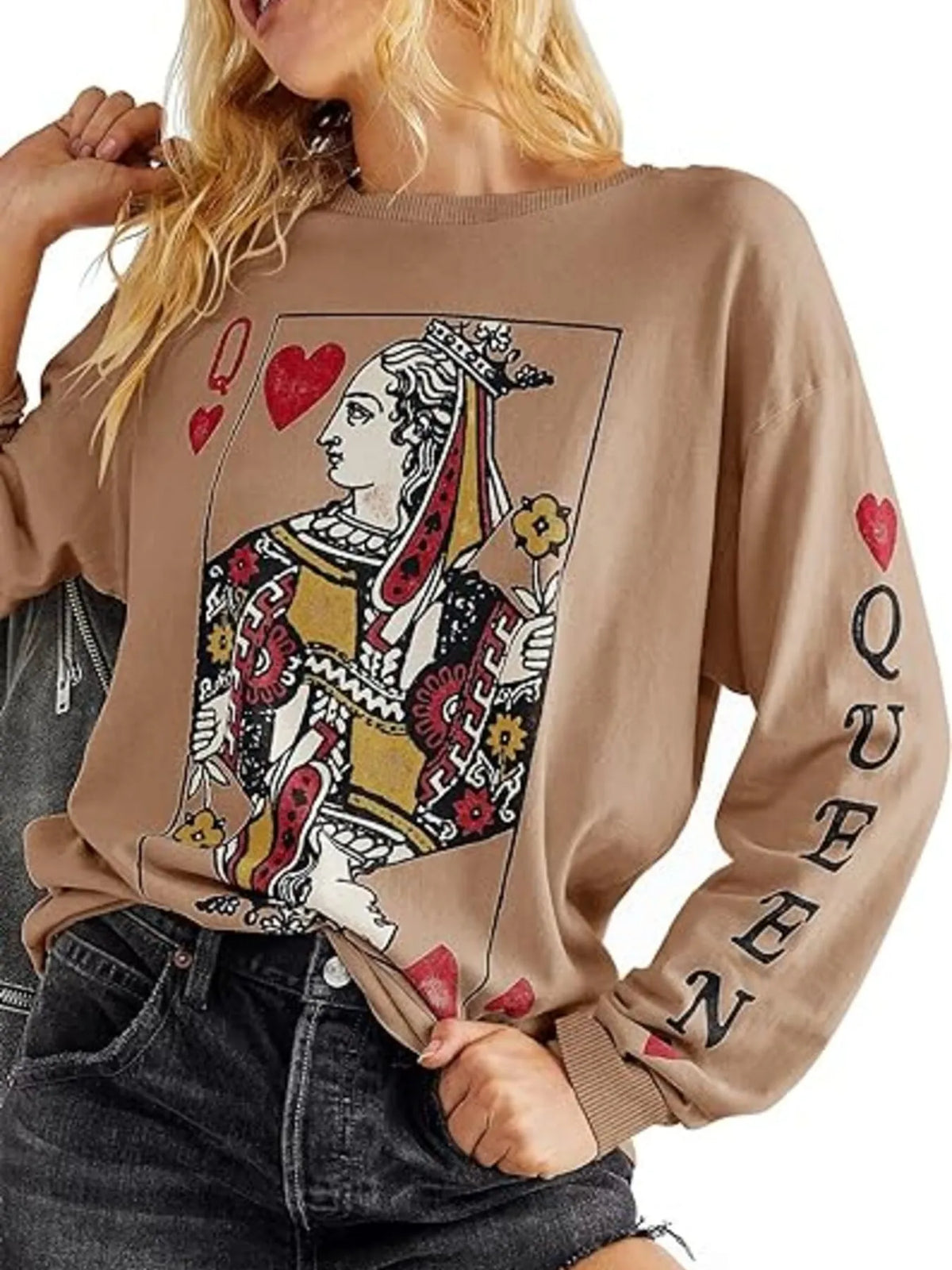 Queen of Hearts Playing Card Graphic Round Neck Sweatshirt - Lilixa.store