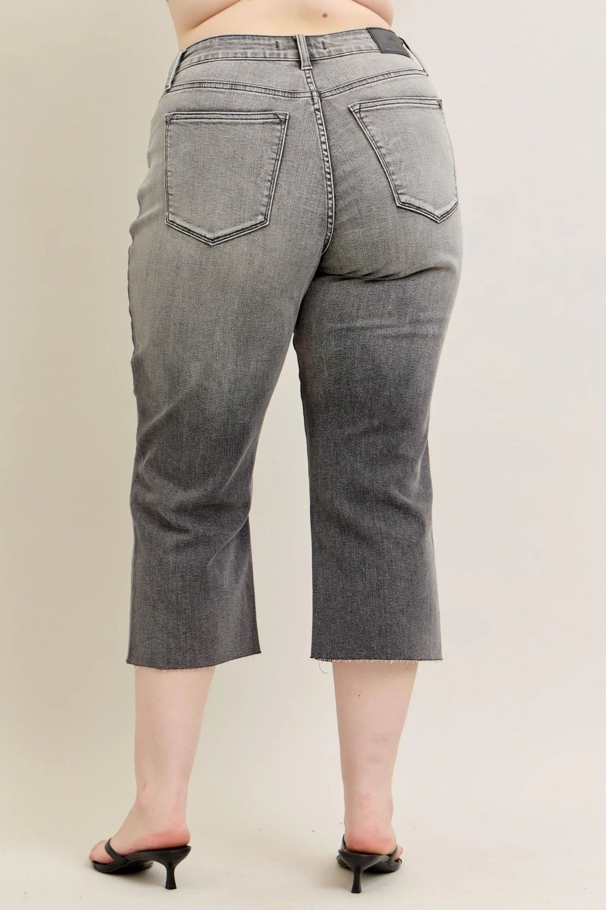 Judy Blue Full Size Wide Leg Capris Jeans Plus Size - Lilixa.store