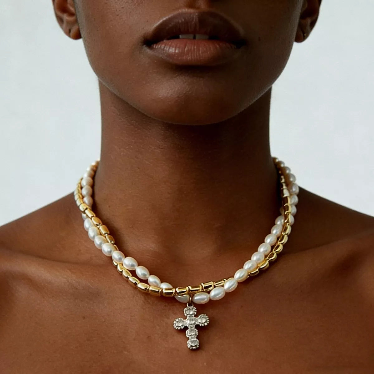 Elegant Pearl Alloy Necklace with Rhinestone Cross Pendant - Lilixa.store