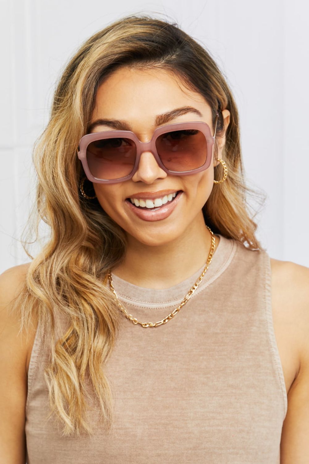 Square Metal-Plastic Hybrid Temple Sunglasses - Lilixa.store