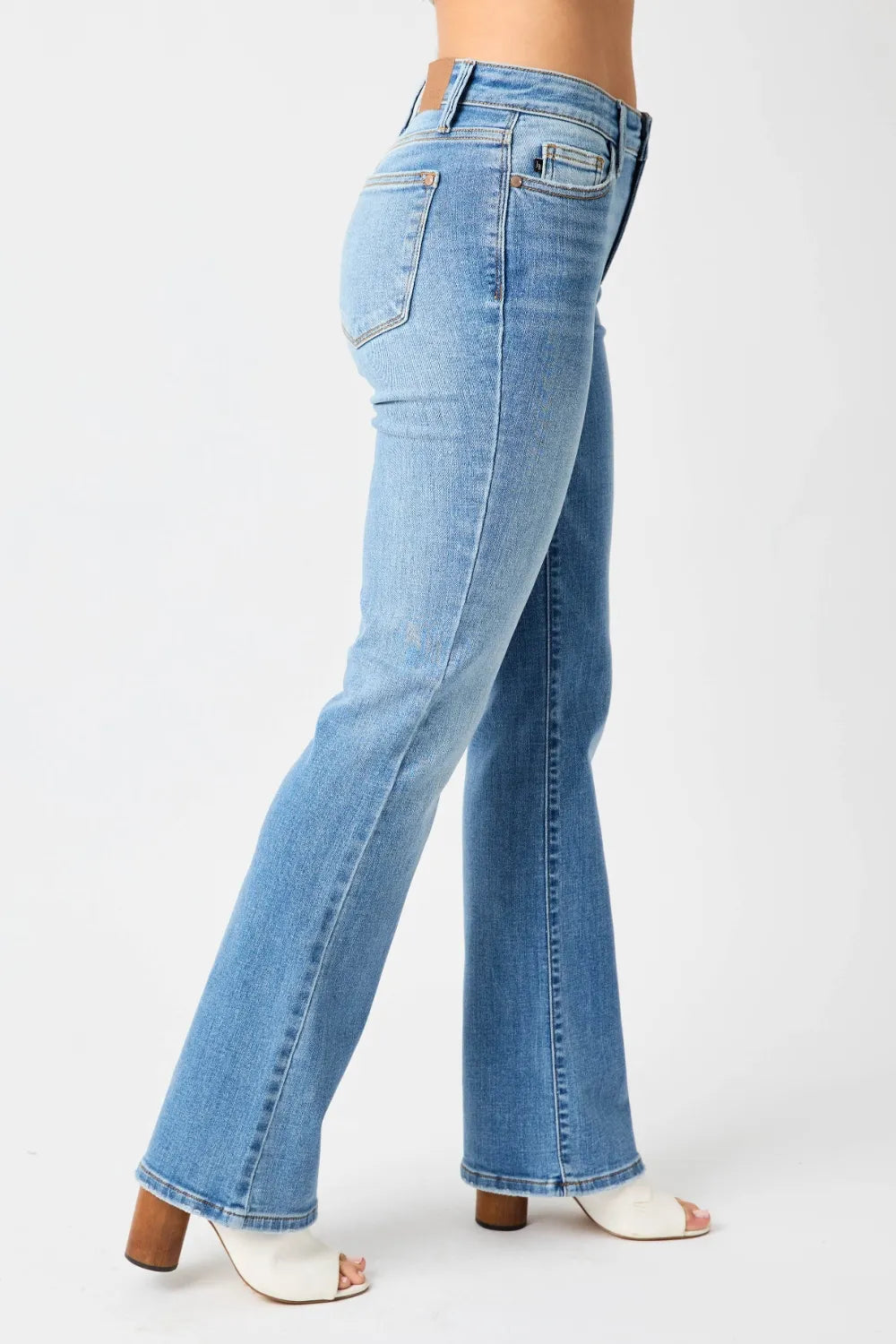 Judy Blue Full Size Mid-Rise Waist Straight Jeans Plus Size - Lilixa.store