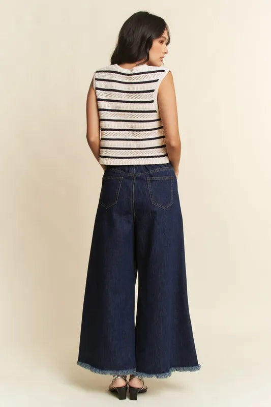 Davi & Dani Sleeveless Cropped Striped Sweater Knit Vest Top - Lilixa.store