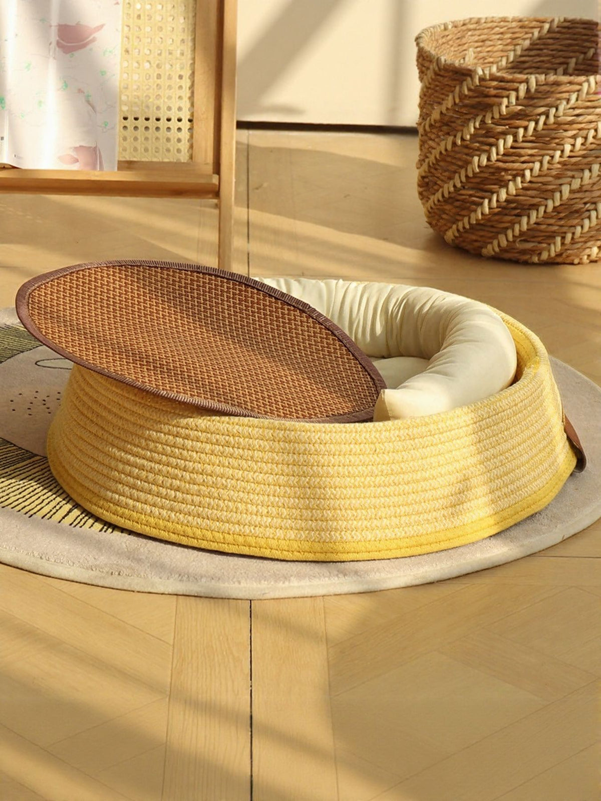 Woven Rattan Pet Nest - Lilixa.store