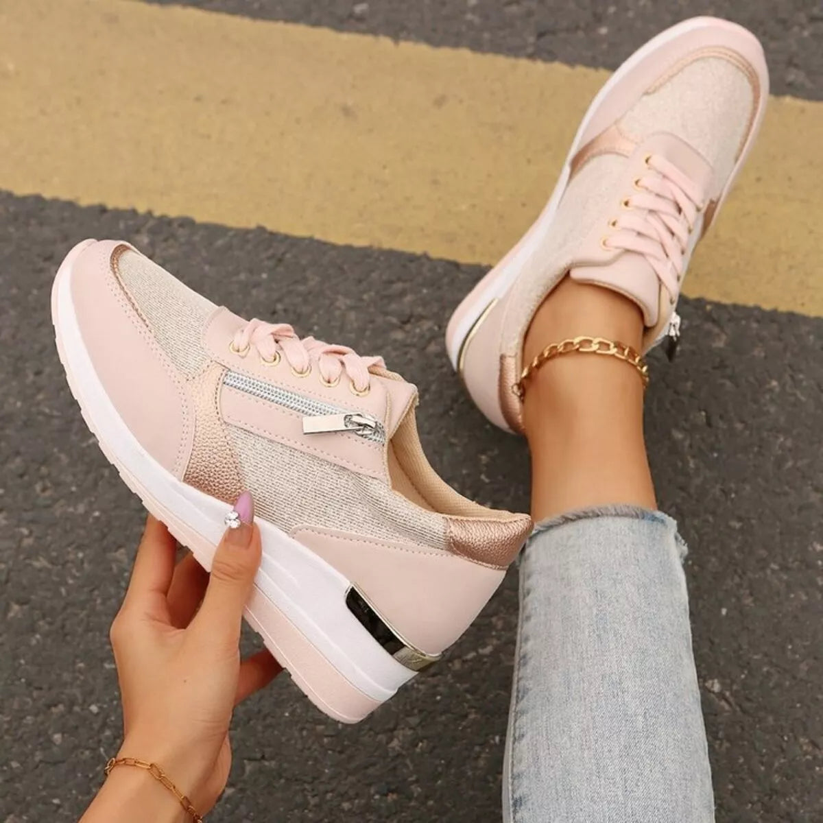 Round Toe Lace Up Sneakers - Lilixa.store