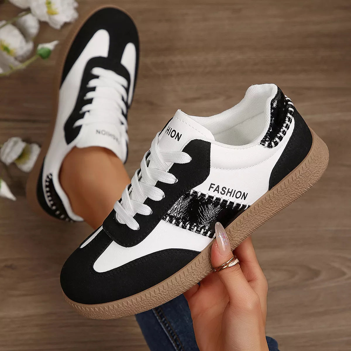 Lace-Up Flats Sneakers - Lilixa.store