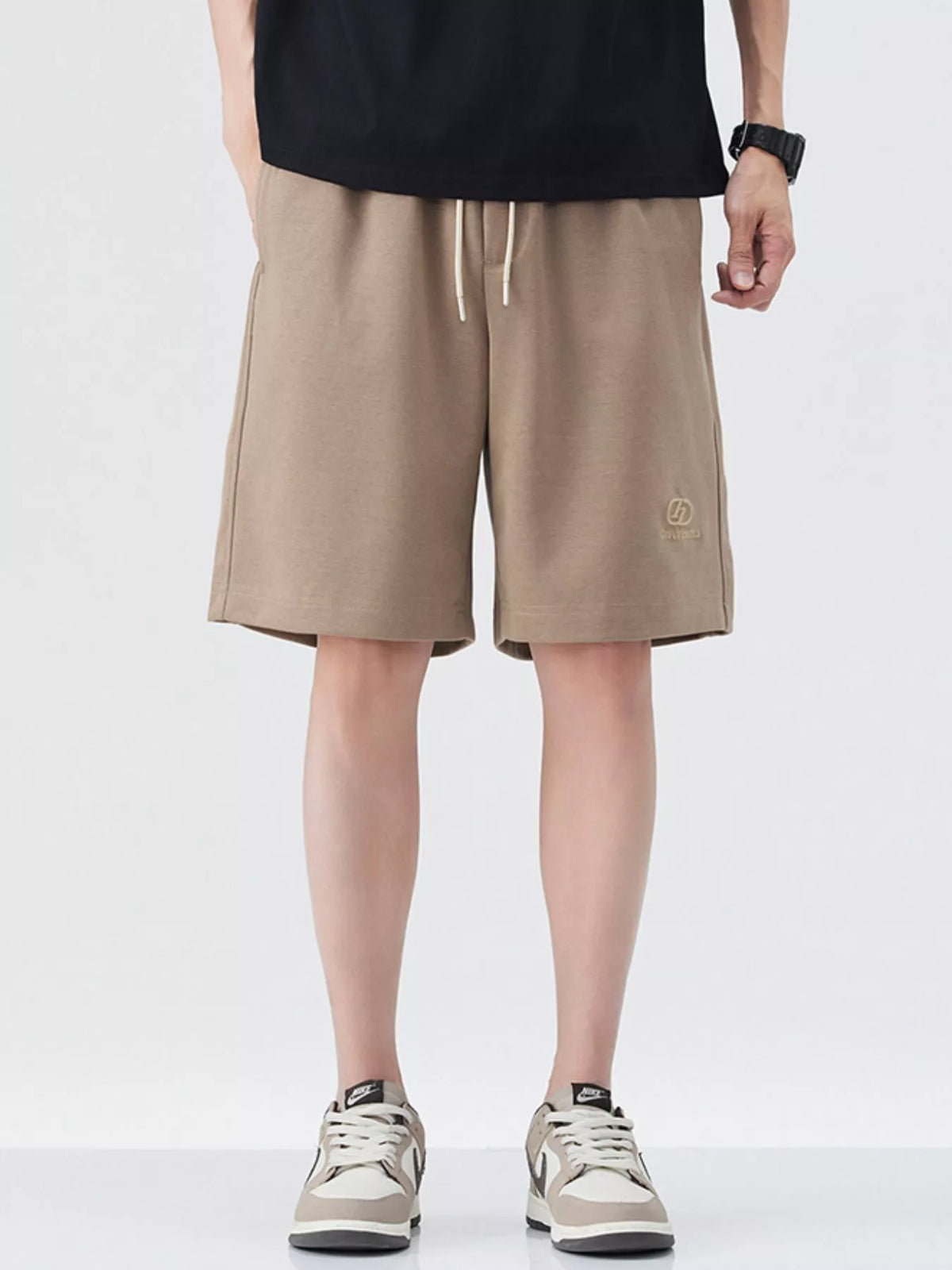 Men's Drawstring Loose Fit Shorts in Khaki