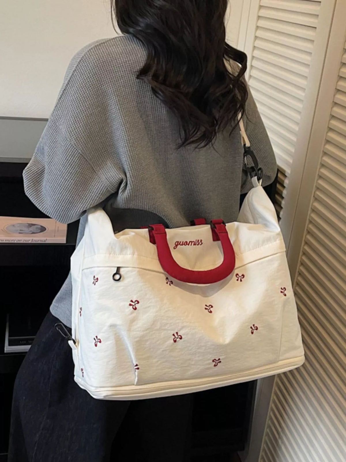Bow Embroidered Travel Bag - Lilixa.store