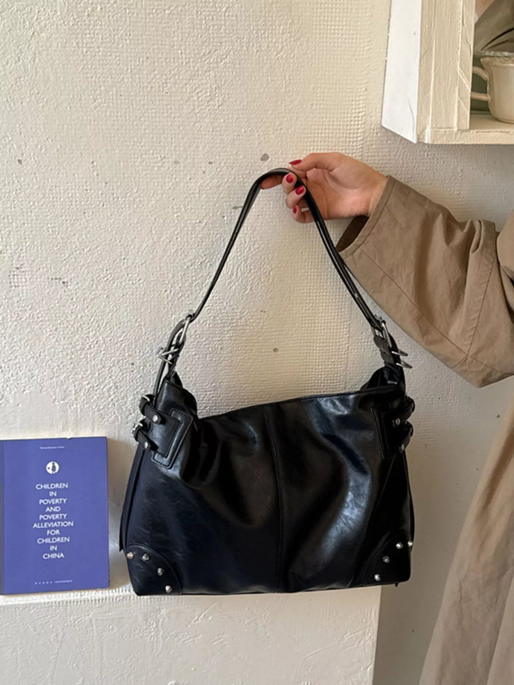 Rivet Decor Shoulder Bag in Black, view 6