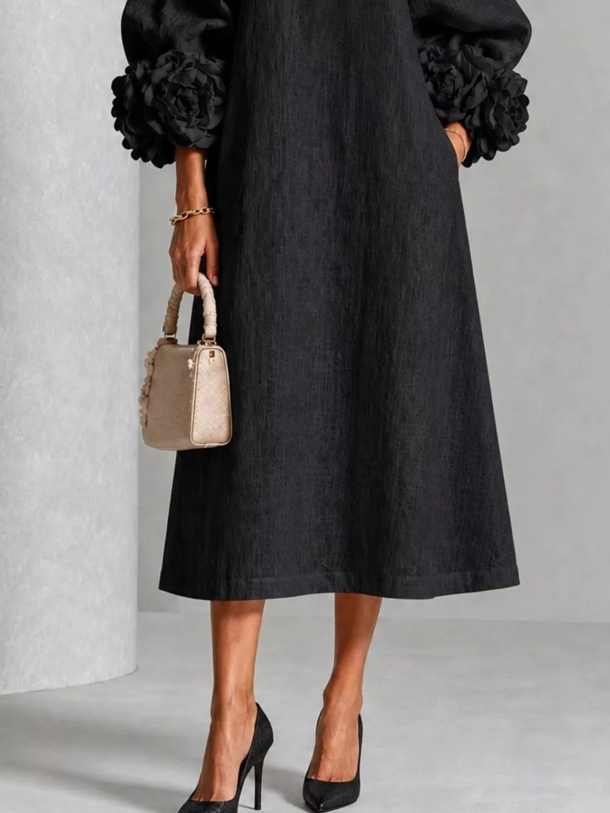 3D Floral Round Neck Midi Dress