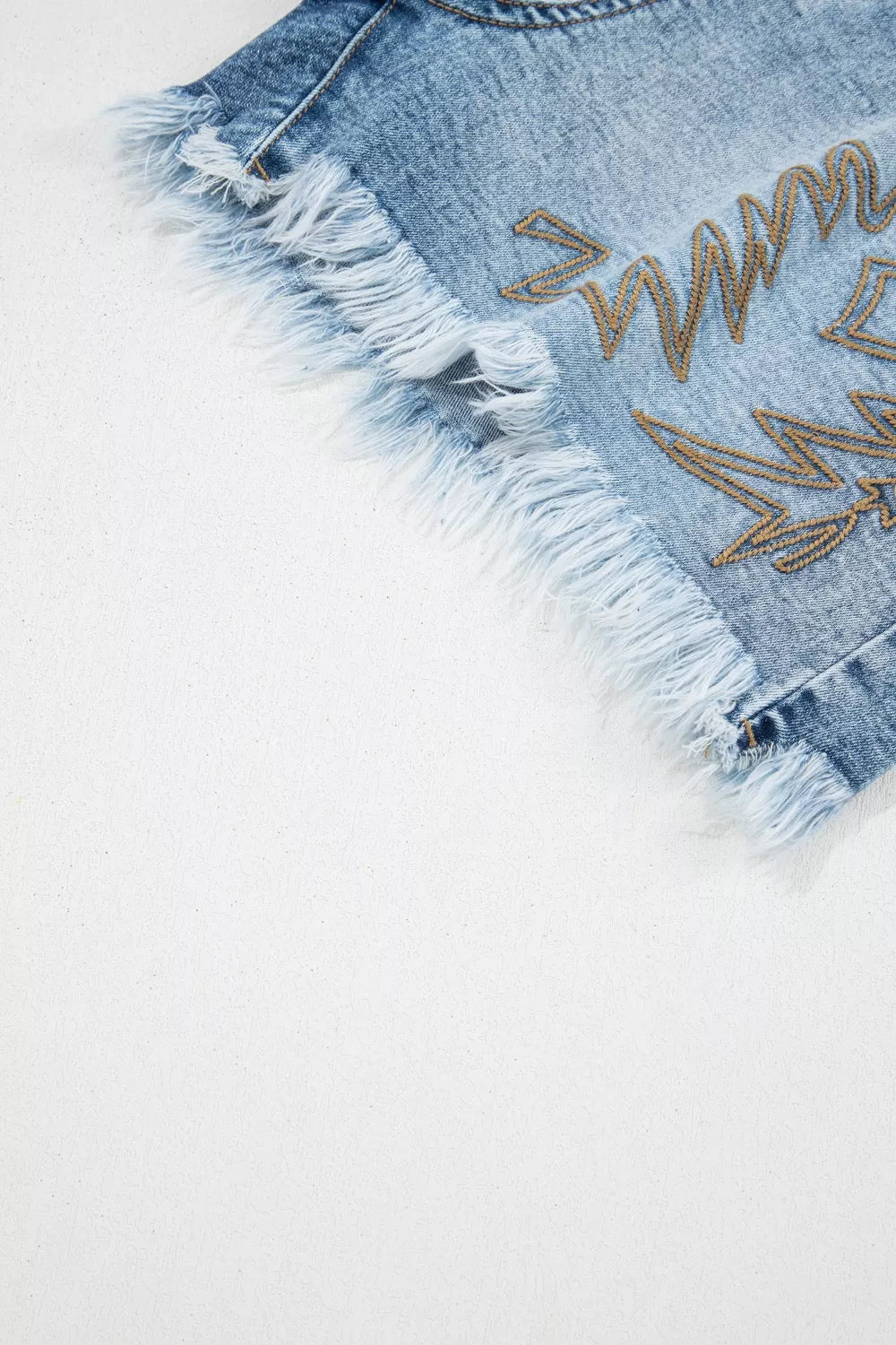 Western Embroidery Stud Denim Shorts - Lilixa.store