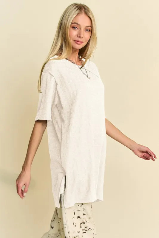 Davi & Dani Short Sleeve Side Slit T-Shirt with Pockets - Lilixa.store