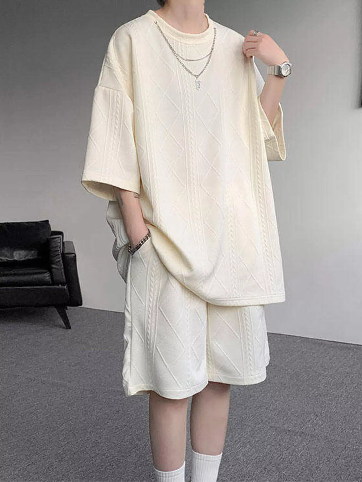 Men's Plus Size Textured Relaxed Fit Top and Shorts Set, view 4