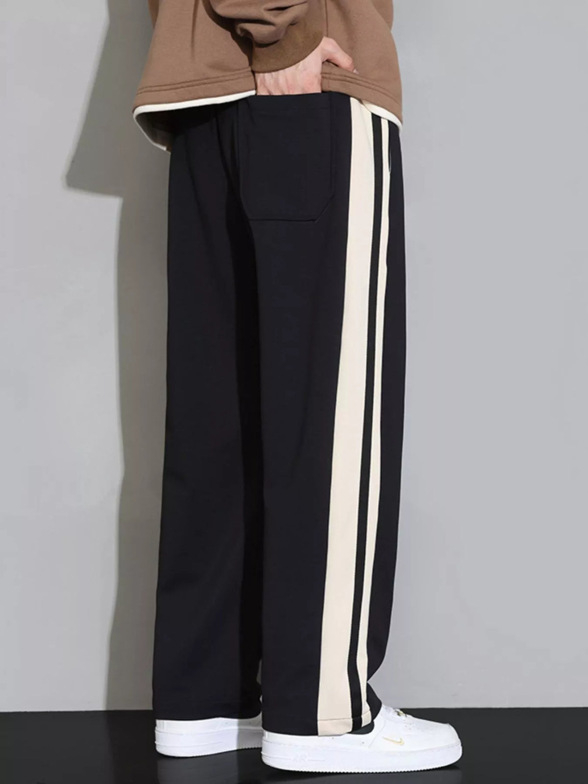 Men's Plus Size Side Striped Casual Loose Pants, view 2