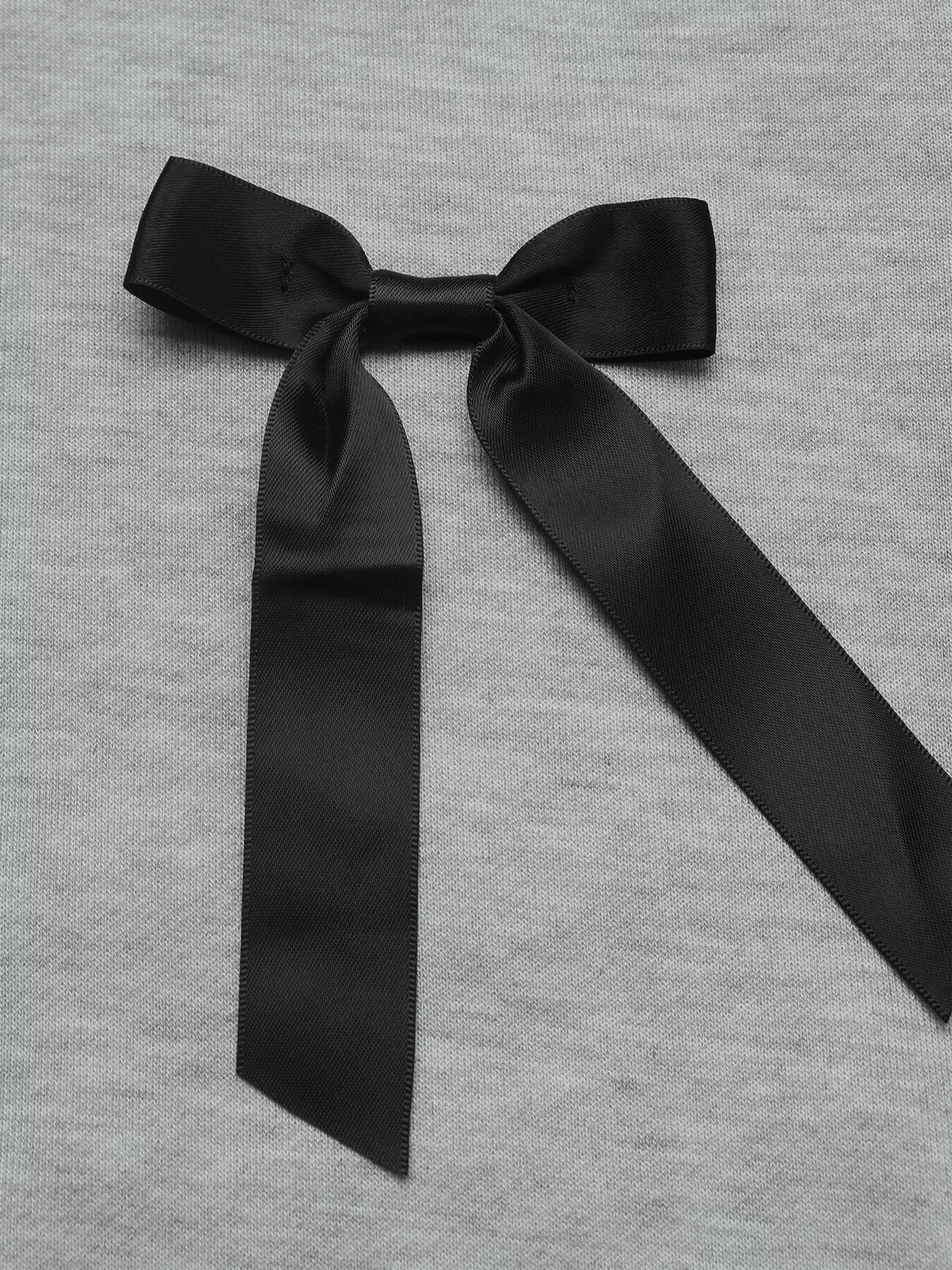 Bow Detail Round Neck Sweatshirt - Lilixa.store