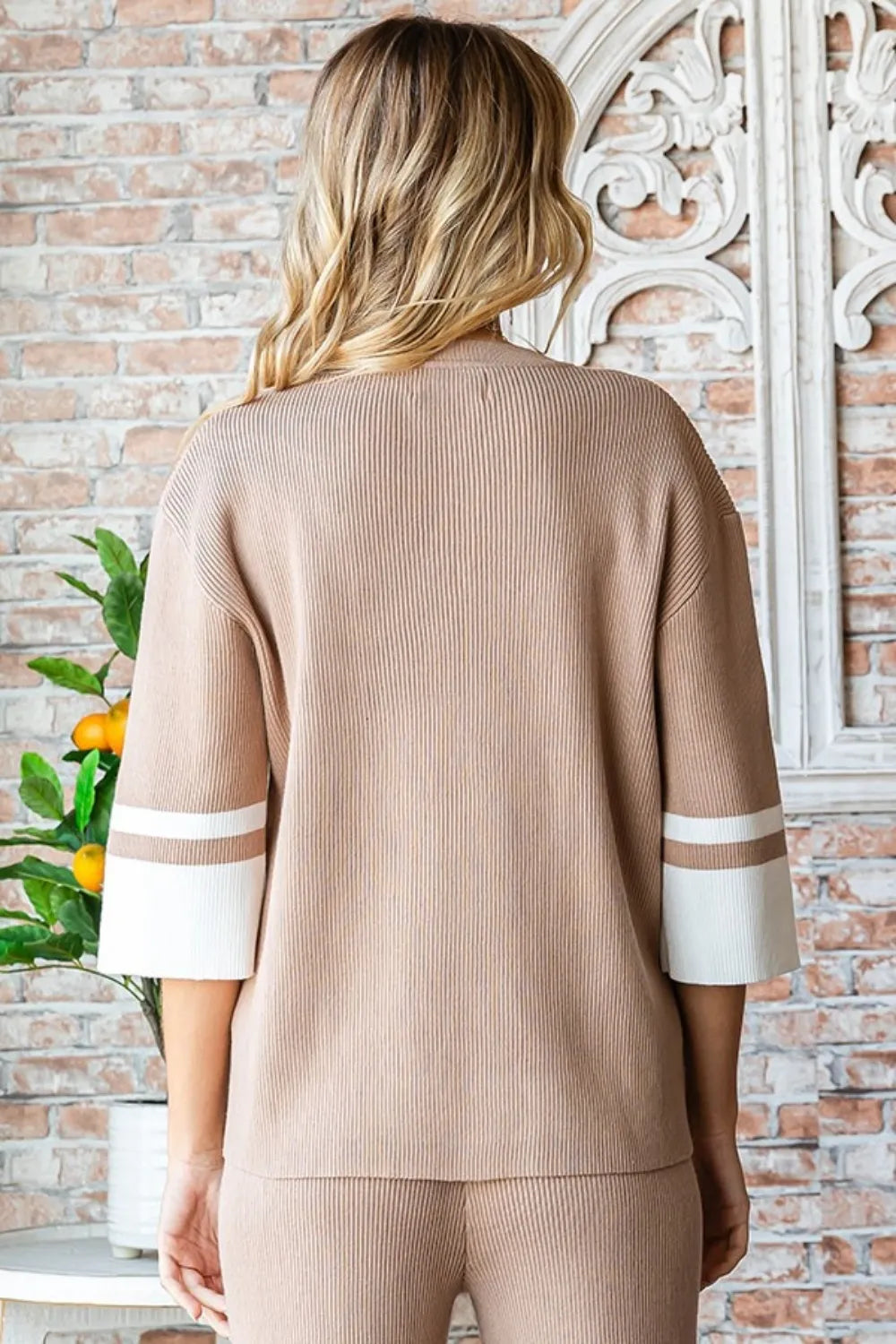 First Love Contrast V Neck Ribbed Knit Top - Lilixa.store
