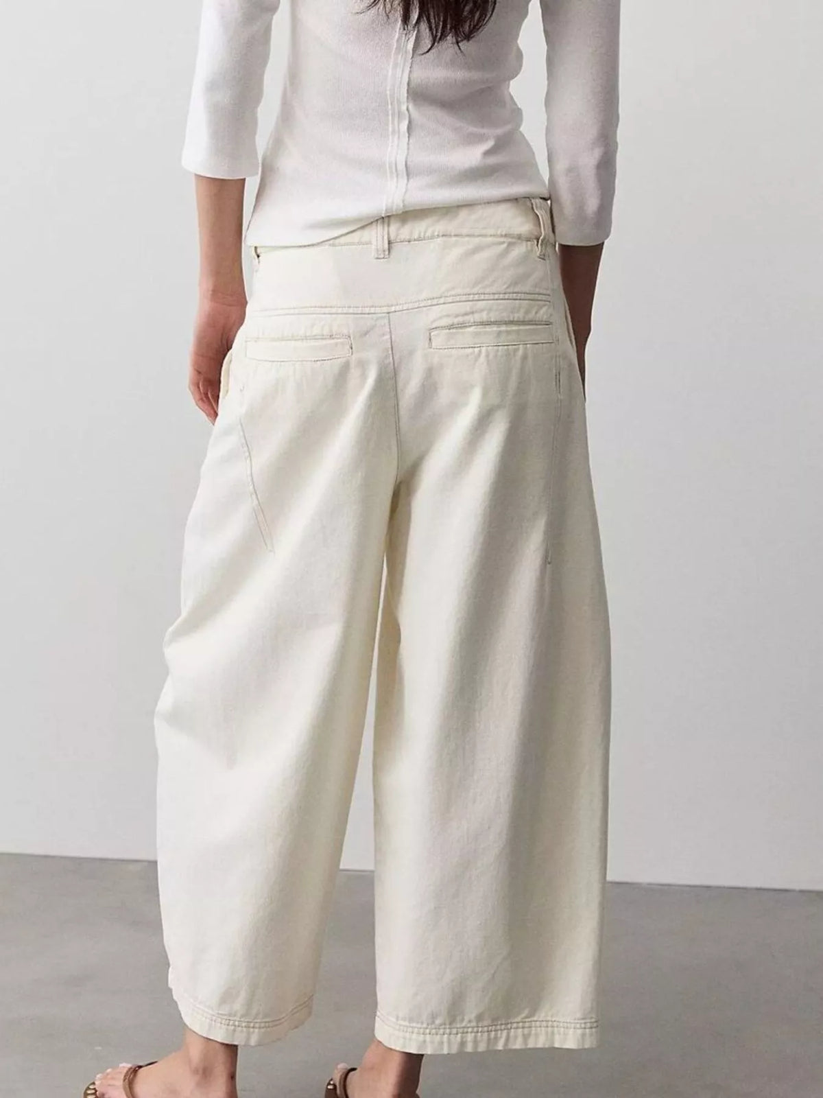 Wide-Leg Cropped Jeans