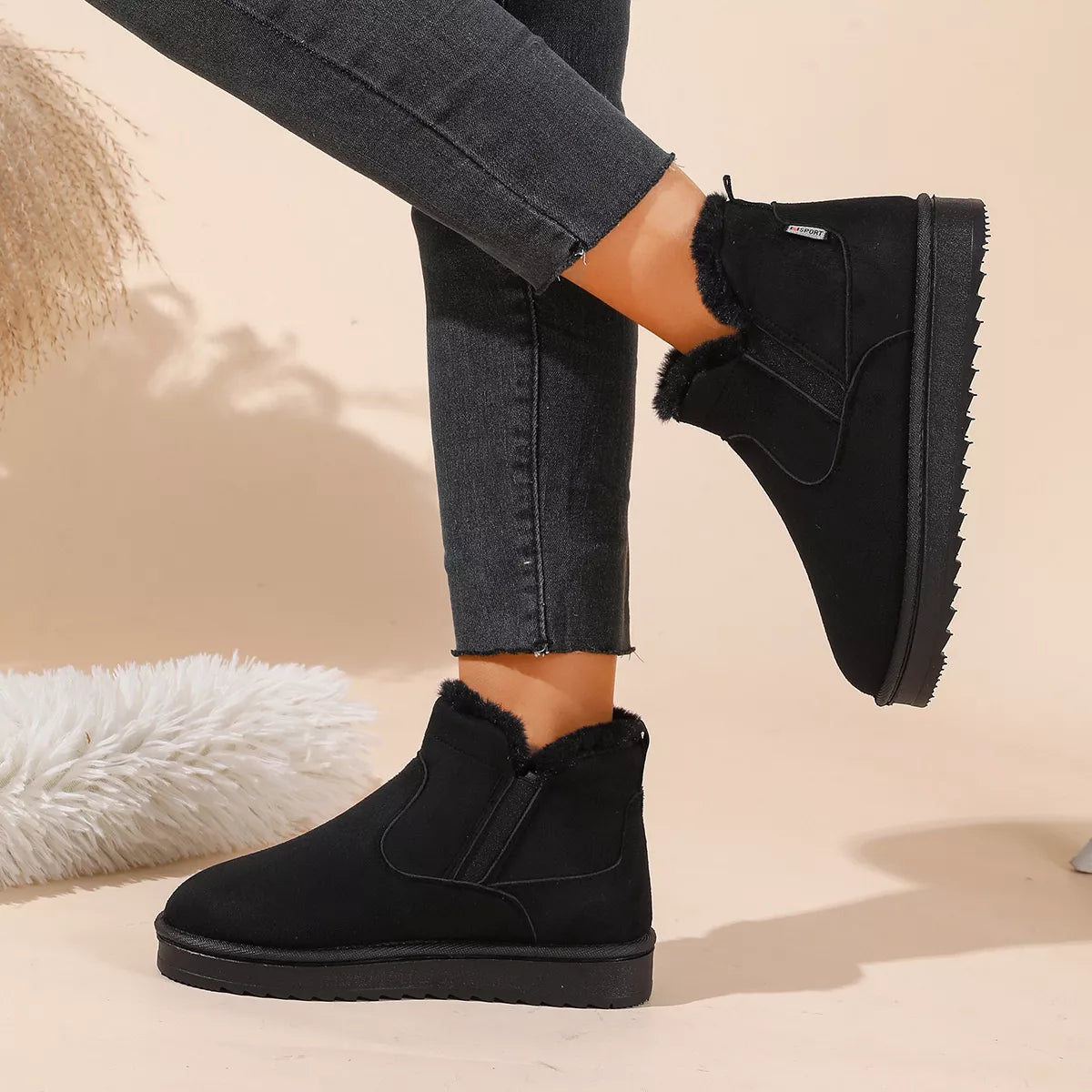Plush Lined Winter Ankle Boots - Lilixa.store