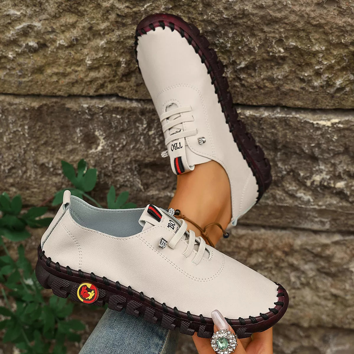 Round Toe Lace Up Sneakers - Lilixa.store