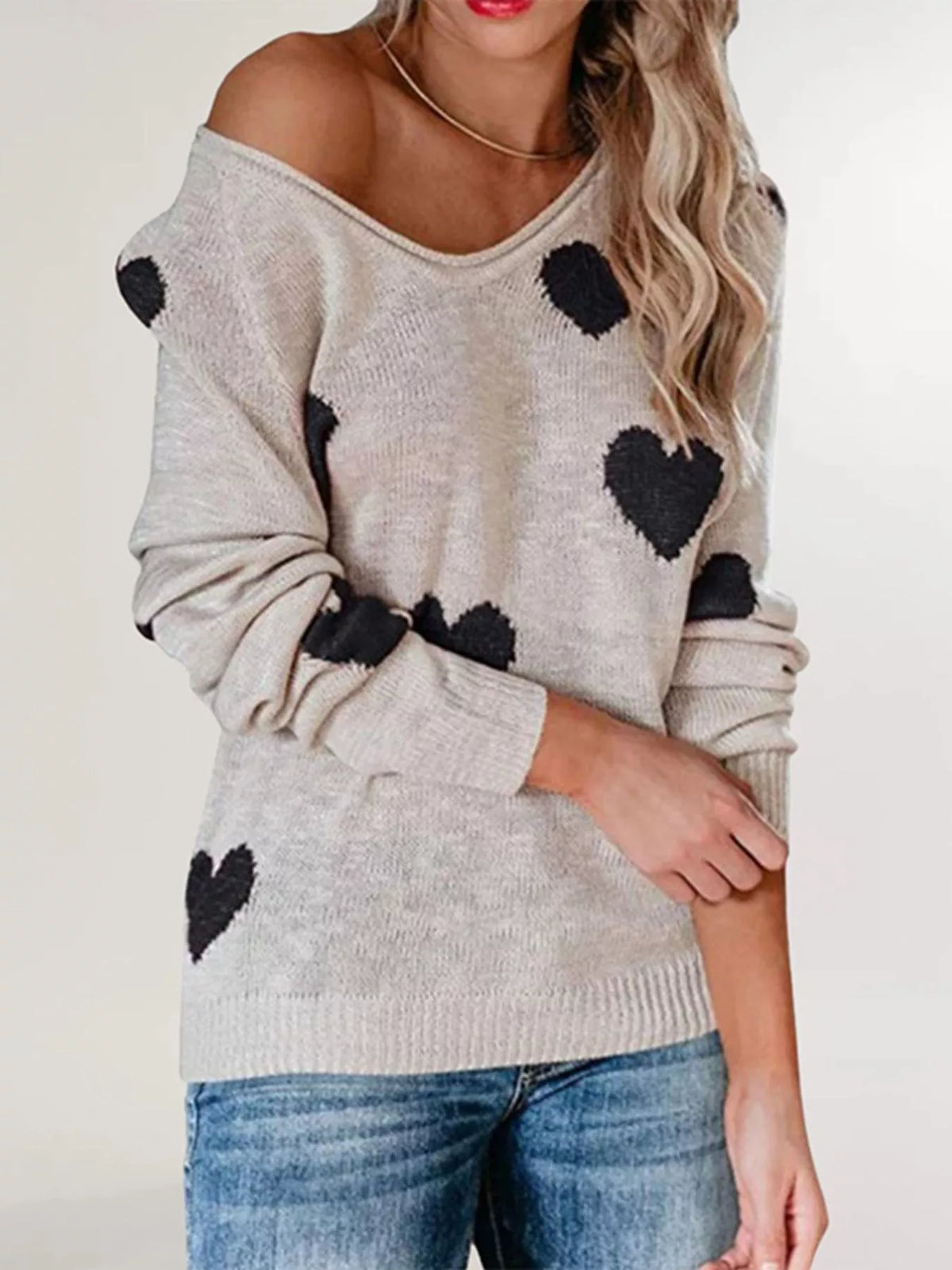 Heart Pattern V-Neck Sweater