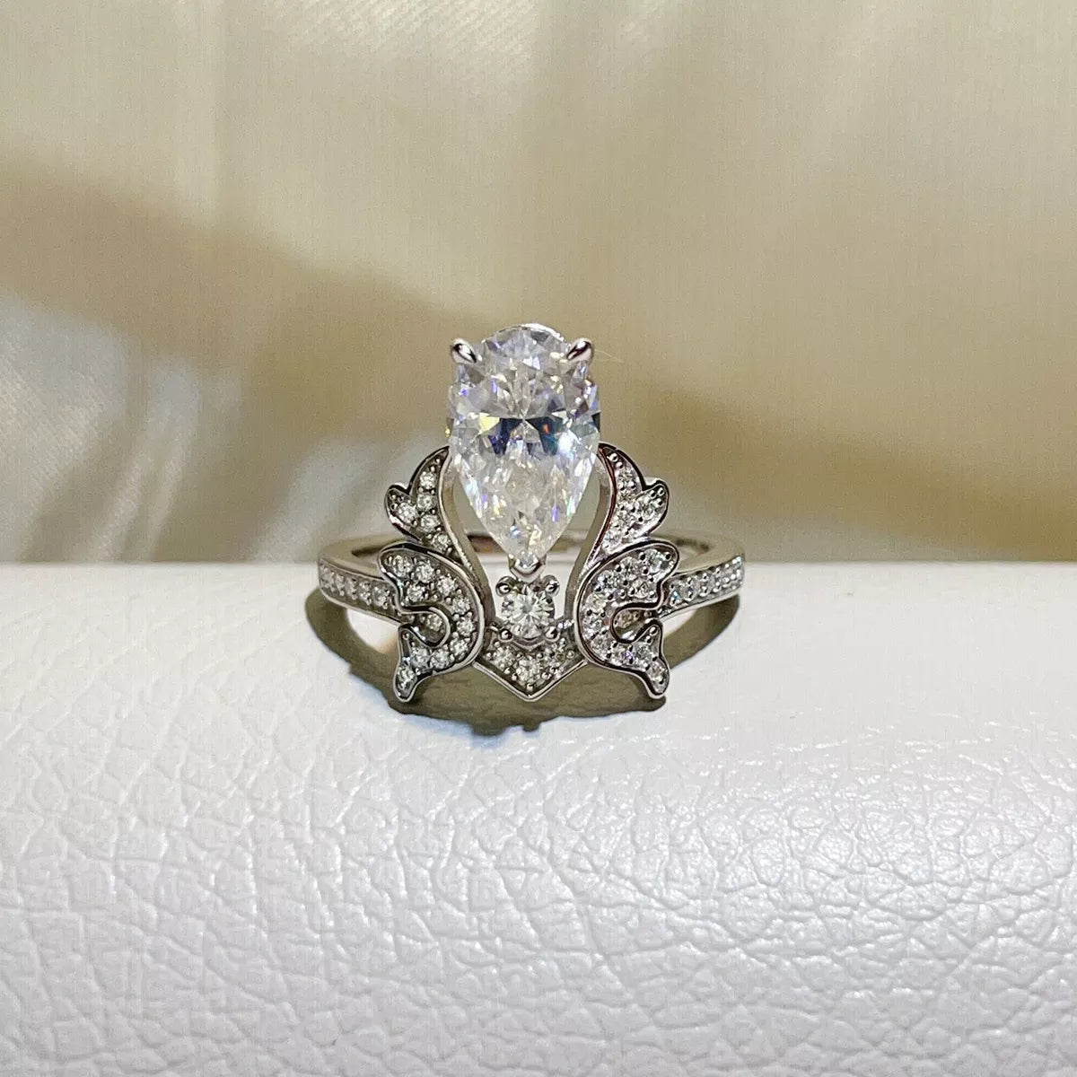 5 Carat 925 Sterling Silver Moissanite Teardrop Ring - Lilixa.store