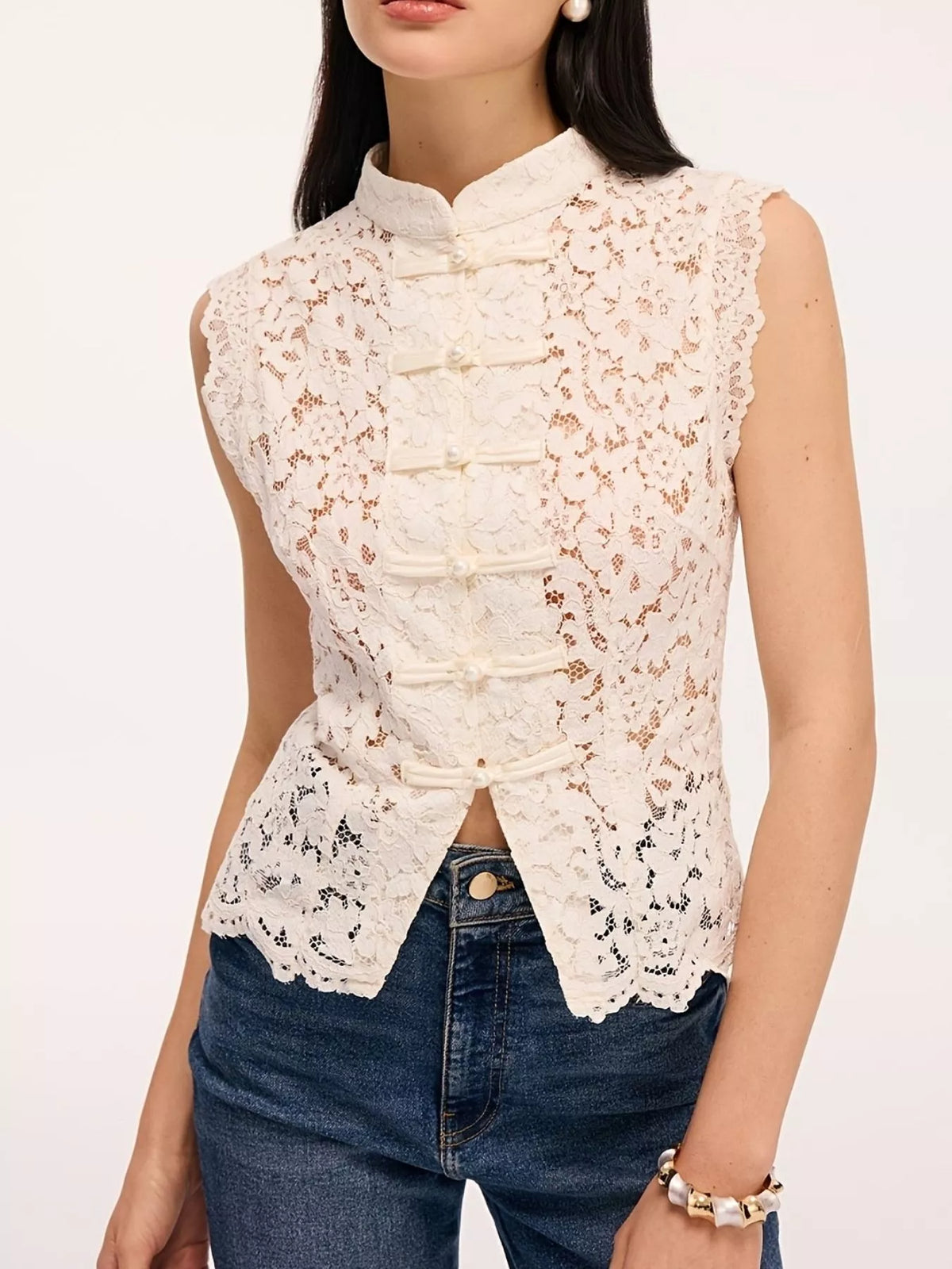 Chinese Knot Buttons Lace Sleeveless Top - Lilixa.store