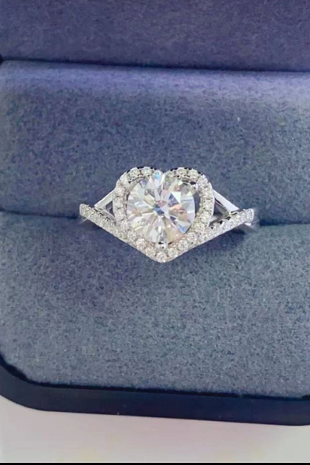 Adored 1 Carat Moissanite 925 Sterling Silver Heart Ring - Lilixa.store