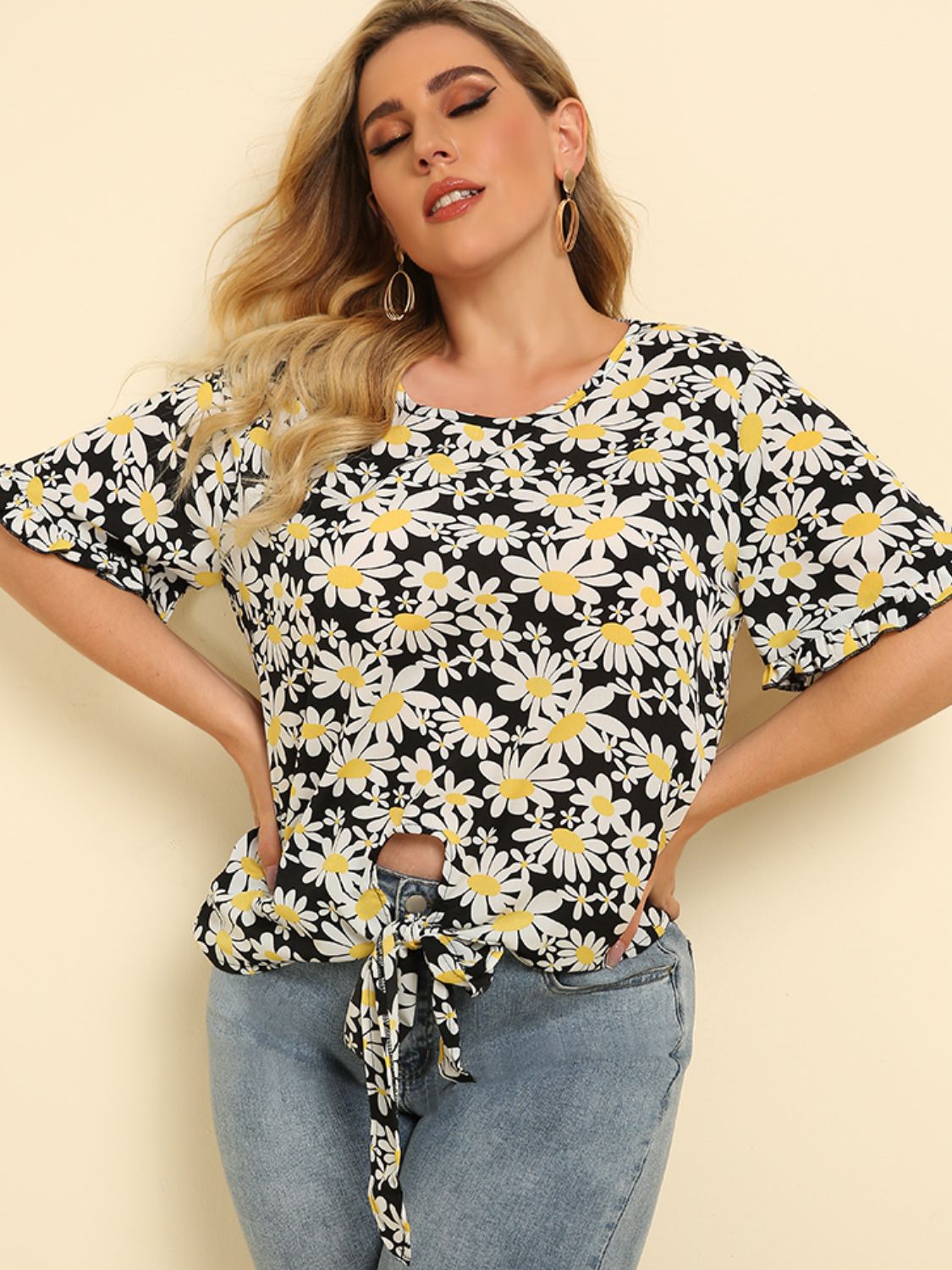 Plus Size Floral Round Neck Tie Hem Blouse, view 4