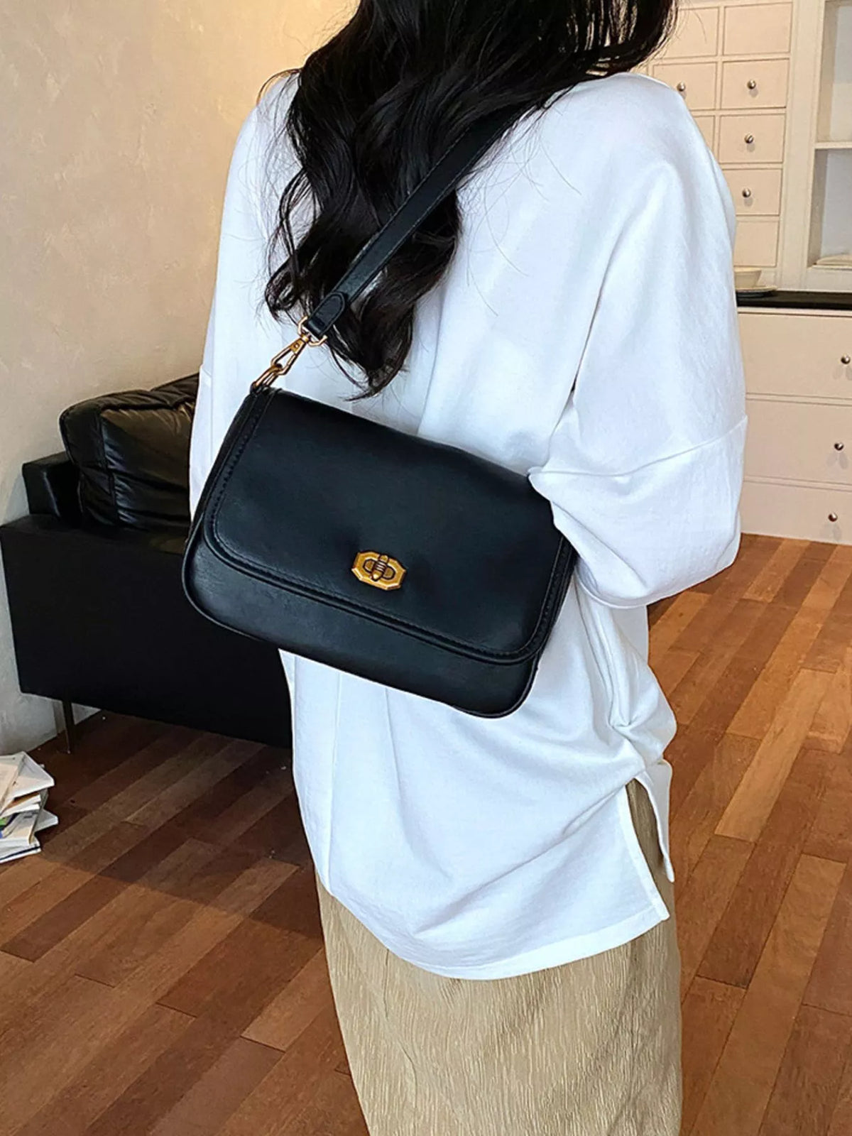 Twist Lock Flap Shoulder Bag - Lilixa.store